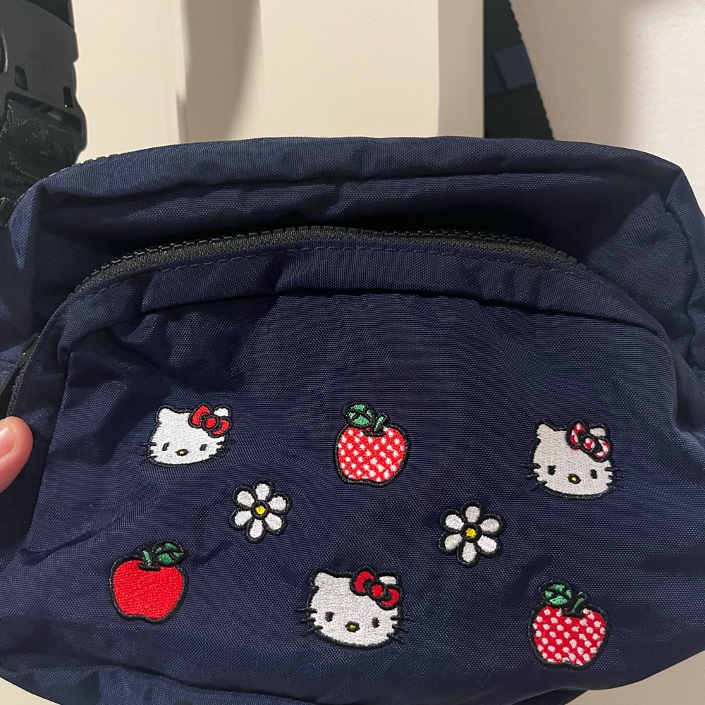 Baggu x Hello kitty (Fanny Pack)